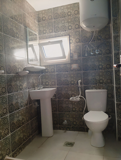 Bathroom 3, Magic Hotel, Qasr an-Nil