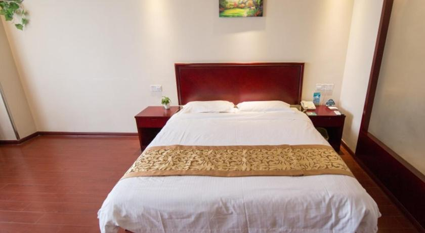 Bedroom 2, GreenTree Inn Guangde ZhonGYAng Lecheng Business Hotel, Xuancheng