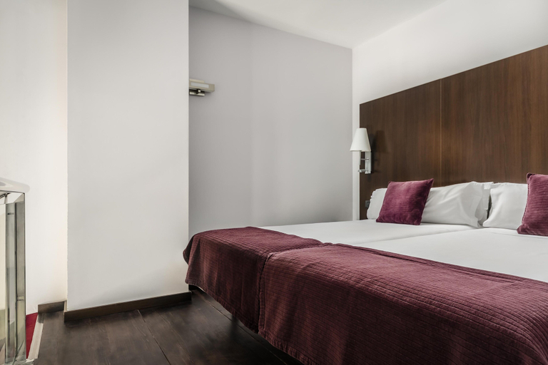 Bedroom 4, Hotel Eurostars Reina Felicia, Huesca