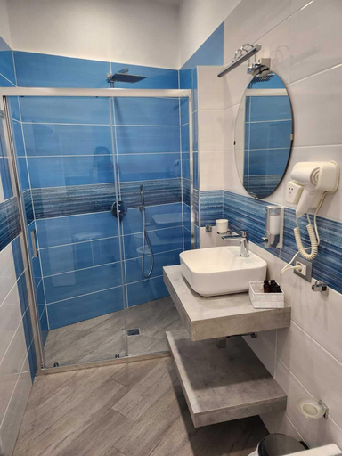 Bathroom 4, GRADINI PARTENOPEI, Napoli