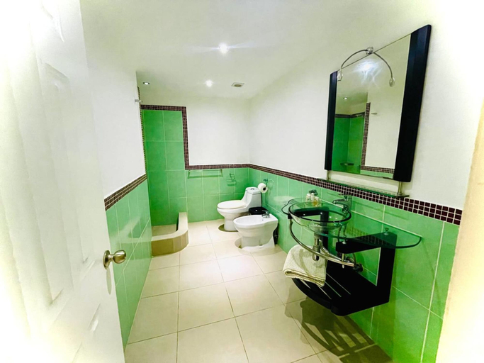 Bathroom 3, La Vita E' Bella Hotel Ristorante, Santo Domingo Este