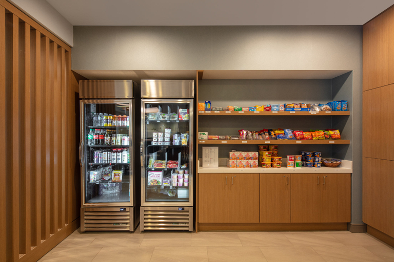Food & Drinks 4, Holiday Inn Express BOTHELL by IHG, Snohomish
