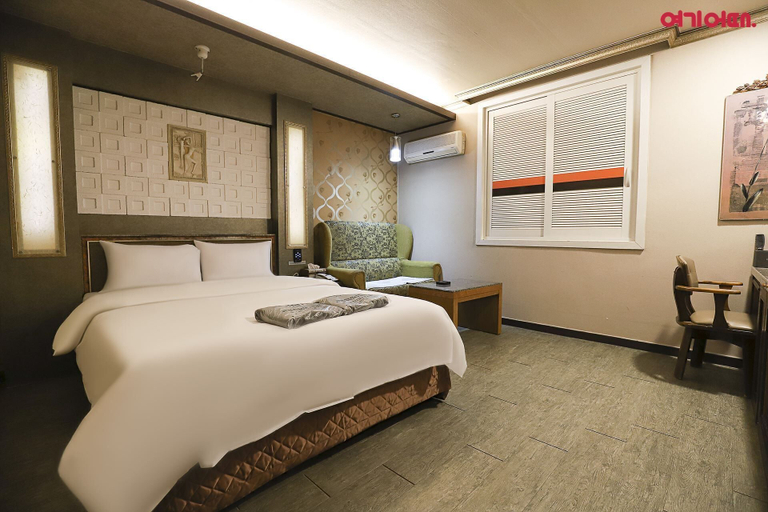 Bedroom 4, Tiffany Self Check-in Hotel, Goesan