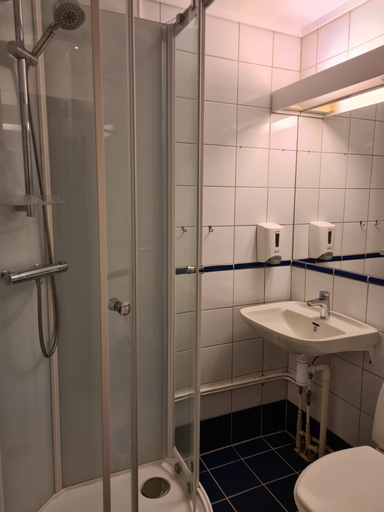 Bathroom 4, SKAP Hostel Mandal, Mandal