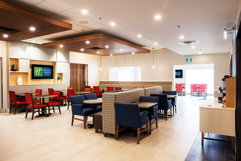 Food & Drinks 5, Holiday Inn Express & Suites HALIFAX � DARTMOUTH by IHG, Halifax