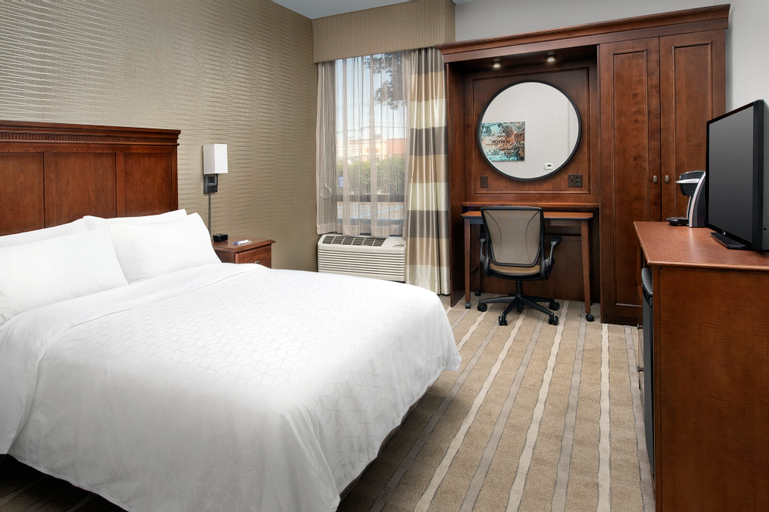 Bedroom 3, Holiday Inn Express BOSTON NORTH-WOBURN, Middlesex