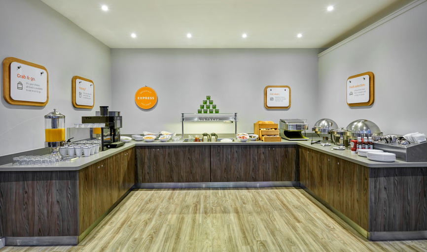 Food & Drinks 4, Holiday Inn Express GRIMSBY by IHG, Lincolnshire