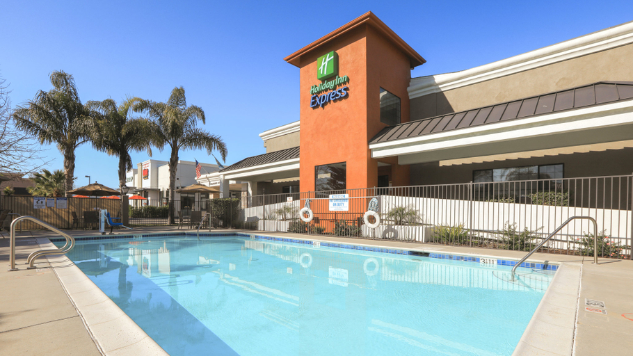 Sport & Beauty 2, Holiday Inn Express LOMPOC by IHG, Santa Barbara