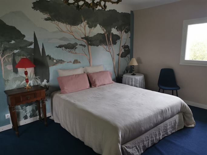 Bedroom 5, Entre Mont St Michel et Merveille, Manche