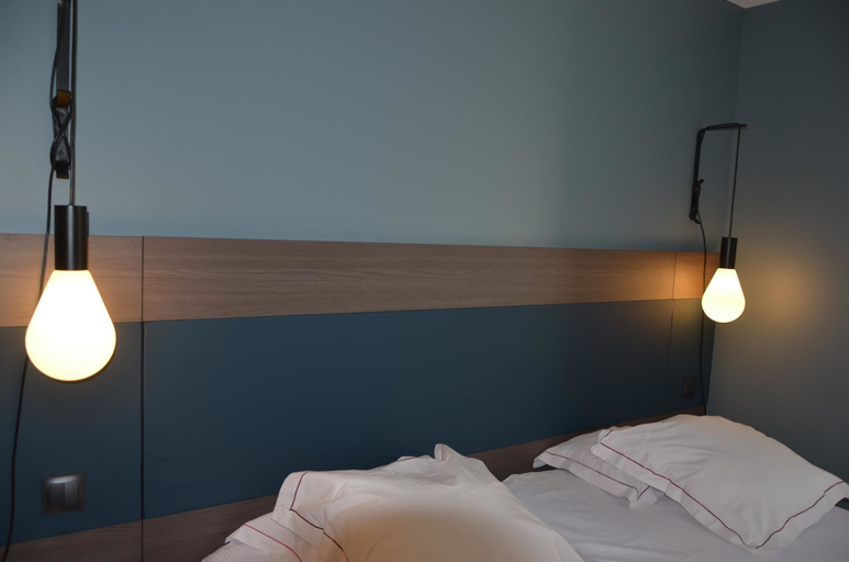 Bedroom 4, Hotel Kyriad Metz Centre, Moselle