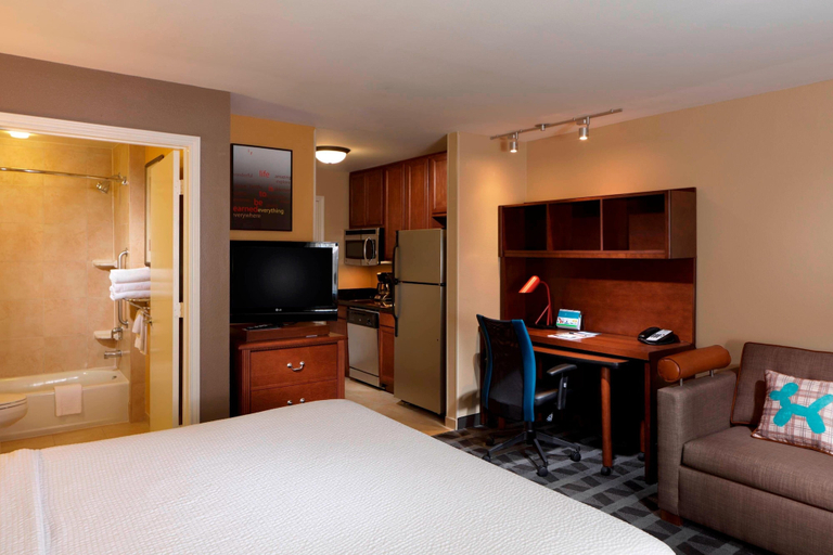 Bedroom 3, TownePlace Suites by Marriott Houston Intercontinental Arpt, Houston