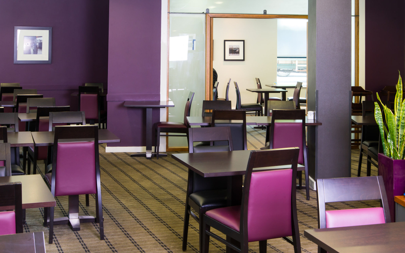 Food & Drinks 5, Holiday Inn Express GLASGOW - CITY CTR RIVERSIDE by IHG, Glasgow