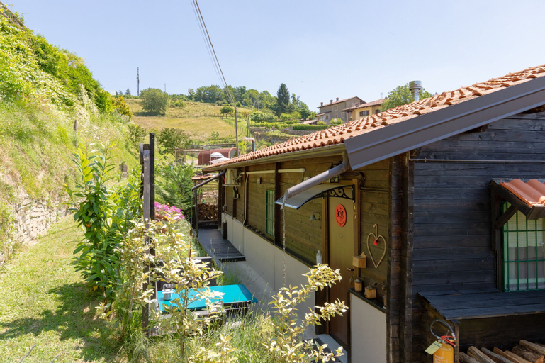 Exterior & Views 2, B&B La Tana dello Scoiattolo - Adults Only, Cuneo