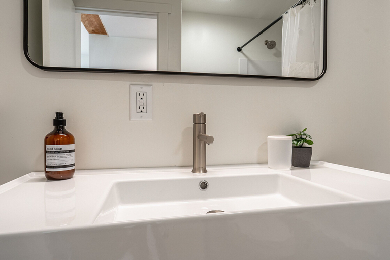 Bathroom 3, Casitas at Capitol Reef, Wayne