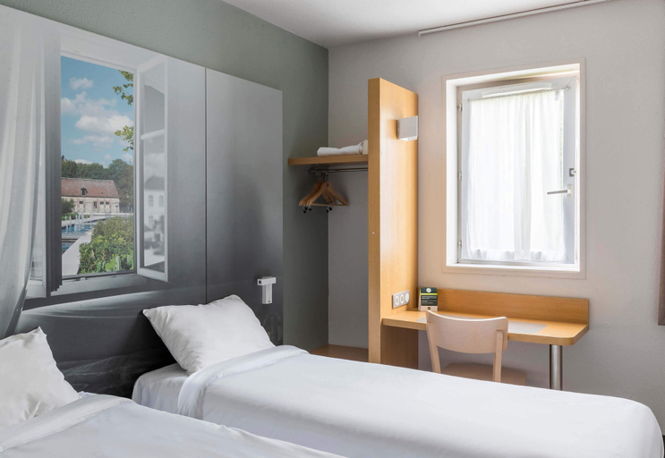 Bedroom 3, B&B HOTEL Troyes Saint-Parres-aux-Tertres, Aube