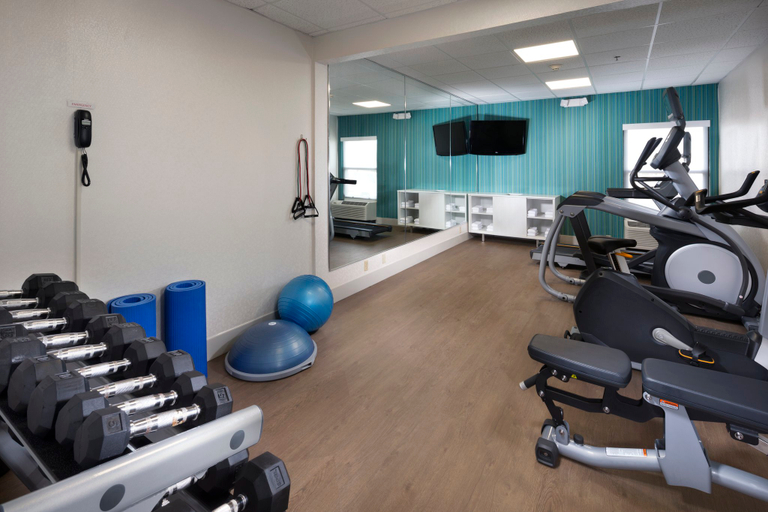 Others 4, Holiday Inn Express MIDDLESBORO by IHG, Bell