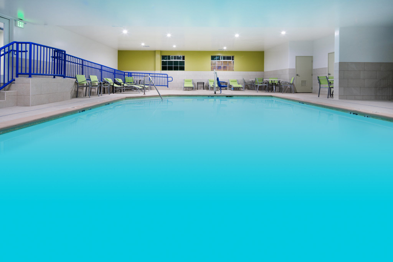 Sport & Beauty 2, Holiday Inn Express & Suites WATSONVILLE by IHG, Santa Cruz