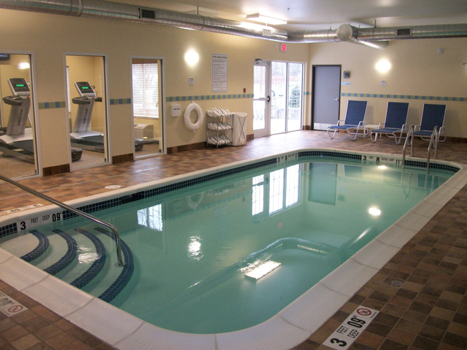 Sport & Beauty 2, Holiday Inn Express CORTLAND by IHG, Cortland