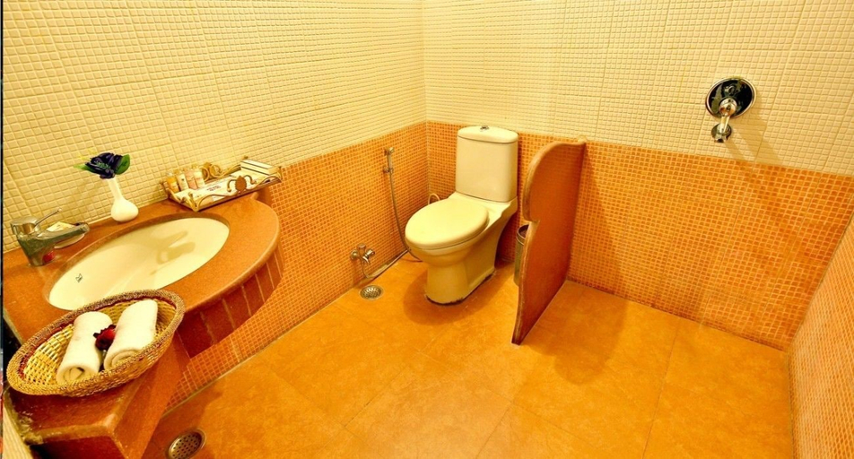 Bathroom, Chokhi Dhani Desert Camp, Jaisalmer