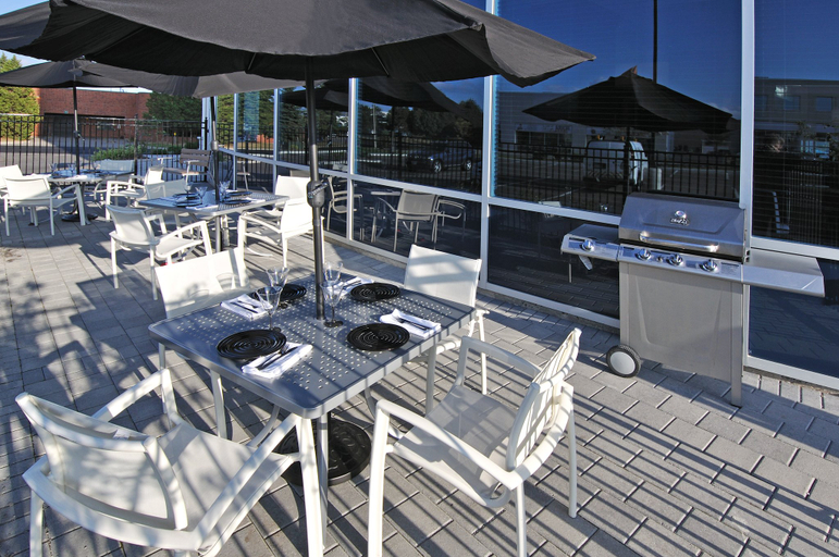 Food & Drinks 5, Holiday Inn Express & Suites TORONTO - MARKHAM by IHG, York