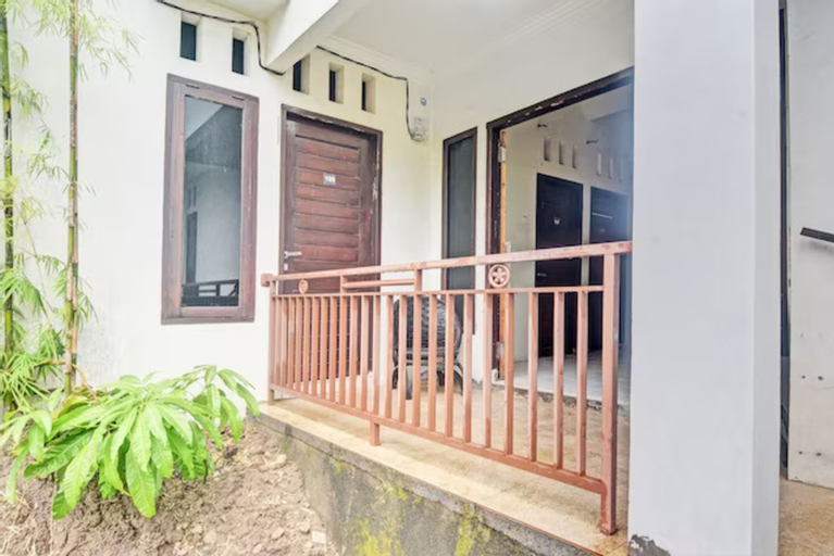 Exterior & Views 5, OYO 92964 Kost 99, Manado