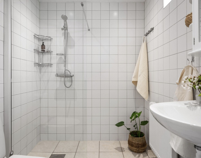 Bathroom 3, Solglimt, Stenungsund