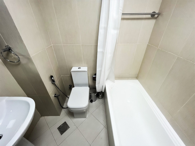 Bathroom 3, Stunning Sea View Apt. With Balcony - RAK, Ras Al Khaimah