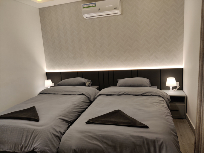 Bedroom 3, 41m luxury room royal near all services, Amman