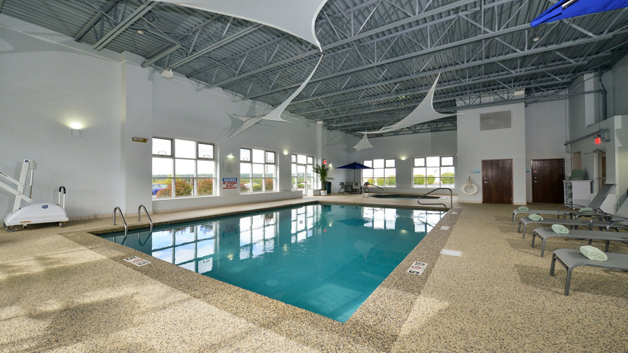 Sport & Beauty 5, Holiday Inn Express BOSTON-MILFORD by IHG, Worcester