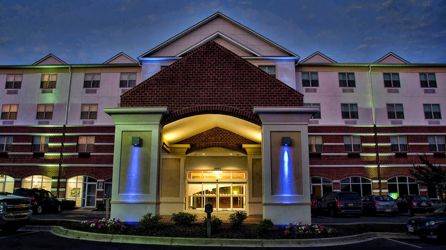 Exterior & Views 5, Holiday Inn Express LA PLATA by IHG, Charles