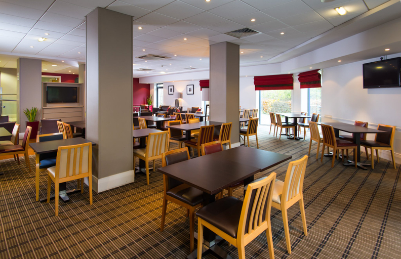Food & Drinks 2, Holiday Inn Express DROITWICH SPA by IHG, Worcestershire