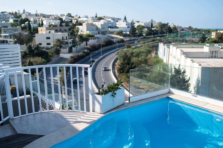 Sport & Beauty 4, Pool Penthouse
