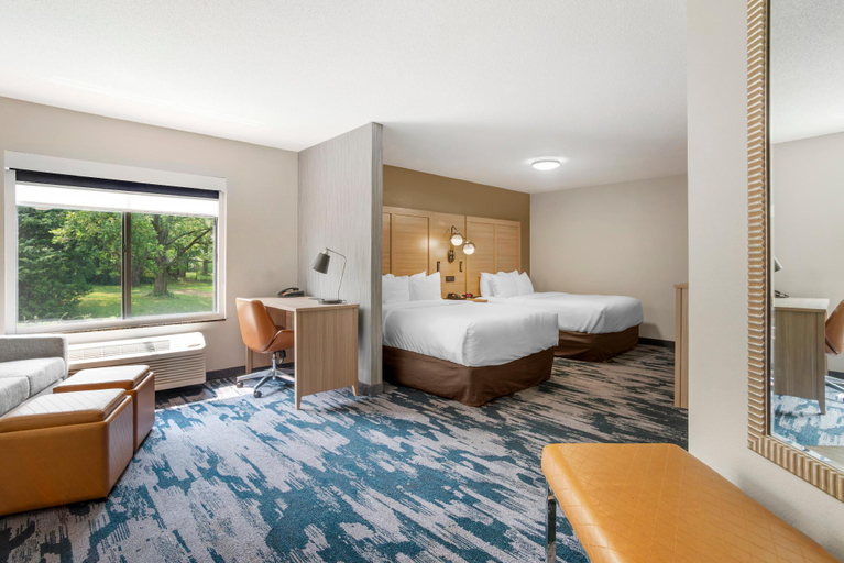 Bedroom 4, Comfort Suites At WestGate Mall, Spartanburg