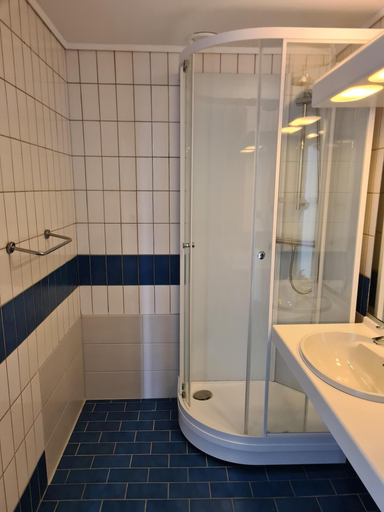 Bathroom 4, SKAP Hostel Mandal, Mandal