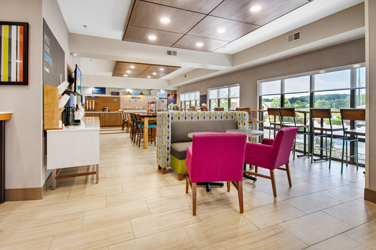 Food & Drinks 3, Holiday Inn Express DUBLIN by IHG, Pulaski