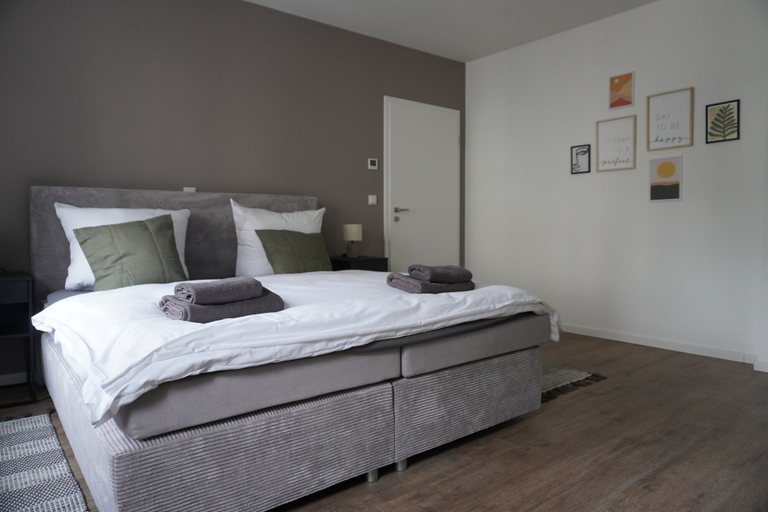 Bedroom 2, Sleepwell Apartment - Ehrensteinsuite, Leipzig