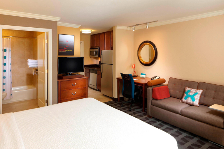 Bedroom 3, TownePlace Suites by Marriott Houston Intercontinental Arpt, Houston