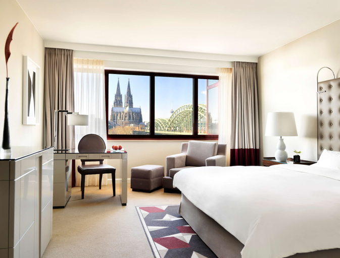 Bedroom 1, Hyatt Regency Cologne, Köln