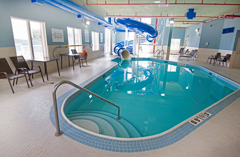Sport & Beauty 2, Holiday Inn Express & Suites HINTON by IHG, Division No. 14