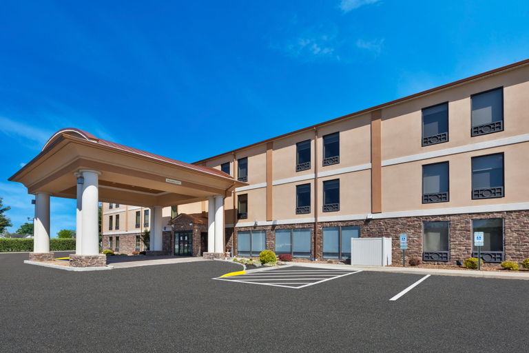 Exterior & Views 2, Holiday Inn Express CHILLICOTHE EAST by IHG, Ross