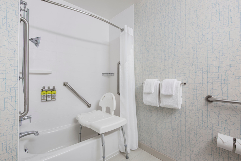 Bathroom 4, Holiday Inn Express & Suites SASKATOON CENTRE by IHG, Division No. 11