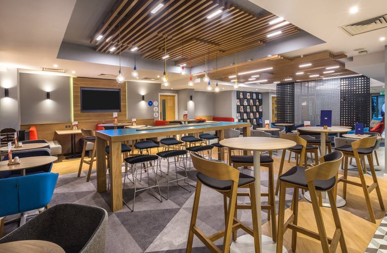Food & Drinks 5, Holiday Inn Express LONDON - WATFORD JUNCTION by IHG, Hertfordshire