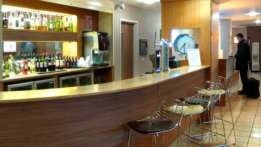 Food & Drinks 5, Holiday Inn Express LONDON - LIMEHOUSE by IHG, London