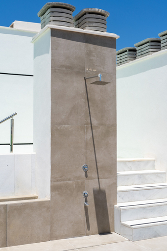 Exterior & Views, Limehome Sevilla Calle Torcuato Luca de Tena, Sevilla