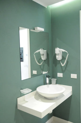 Bathroom 4, Spluga Sosta & Hotel, Sondrio