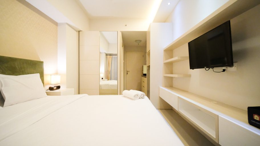 Bedroom 2, Warm Designed Studio at Orchard Supermall Mansion Apartment By Travelio, Surabaya