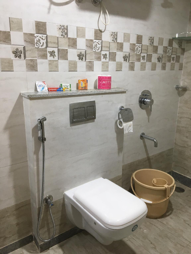 Bathroom 3, Family Friendly Guest house, Bangalore