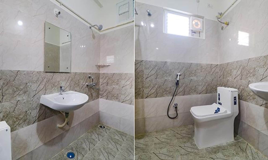 Bathroom 2, Fabhotel Stone Gallery, Hyderabad