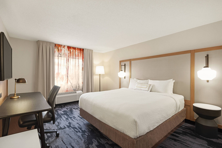 Bedroom 4, Fairfield Inn by Marriott Warren Niles, Trumbull