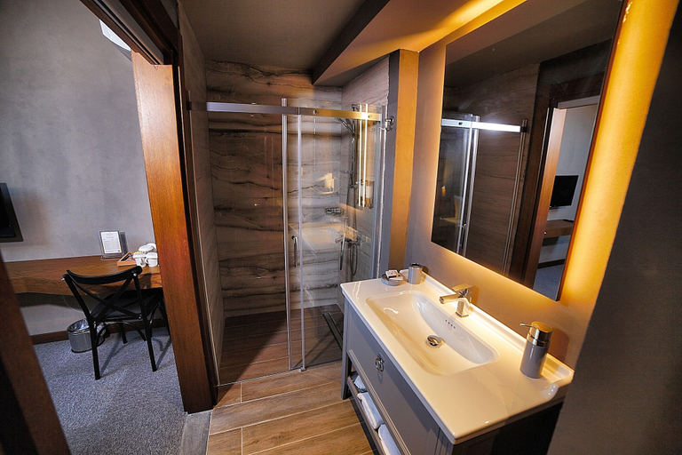 Bathroom 5, Triada Hotel Buyukada, Adalar